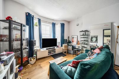 Elthorne Road, N19